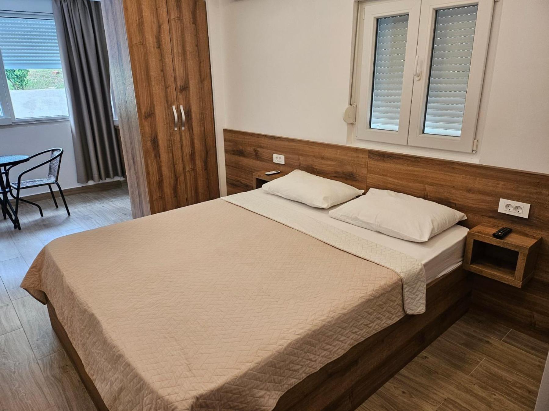 Grejm Family Apartments Petrovac Exterior foto