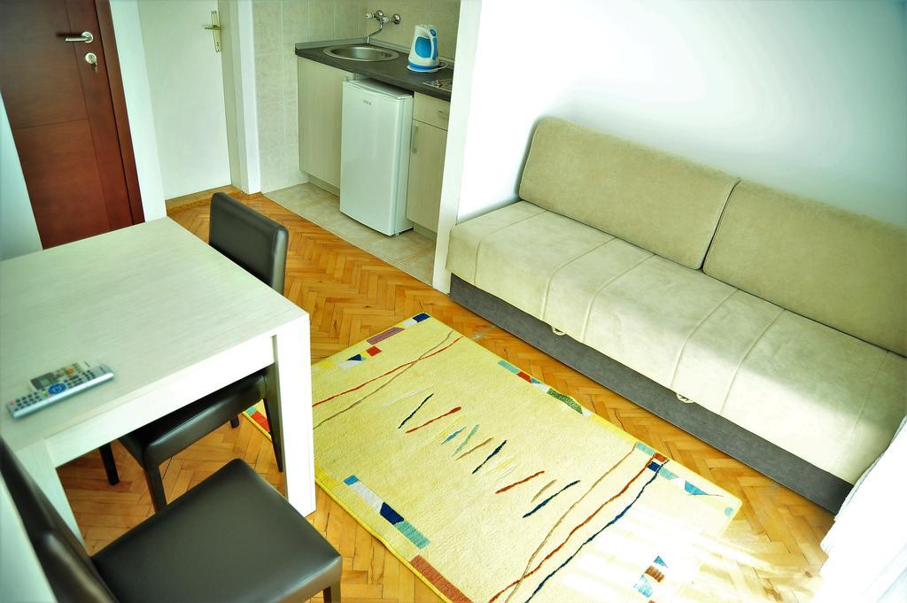 Grejm Family Apartments Petrovac Exterior foto