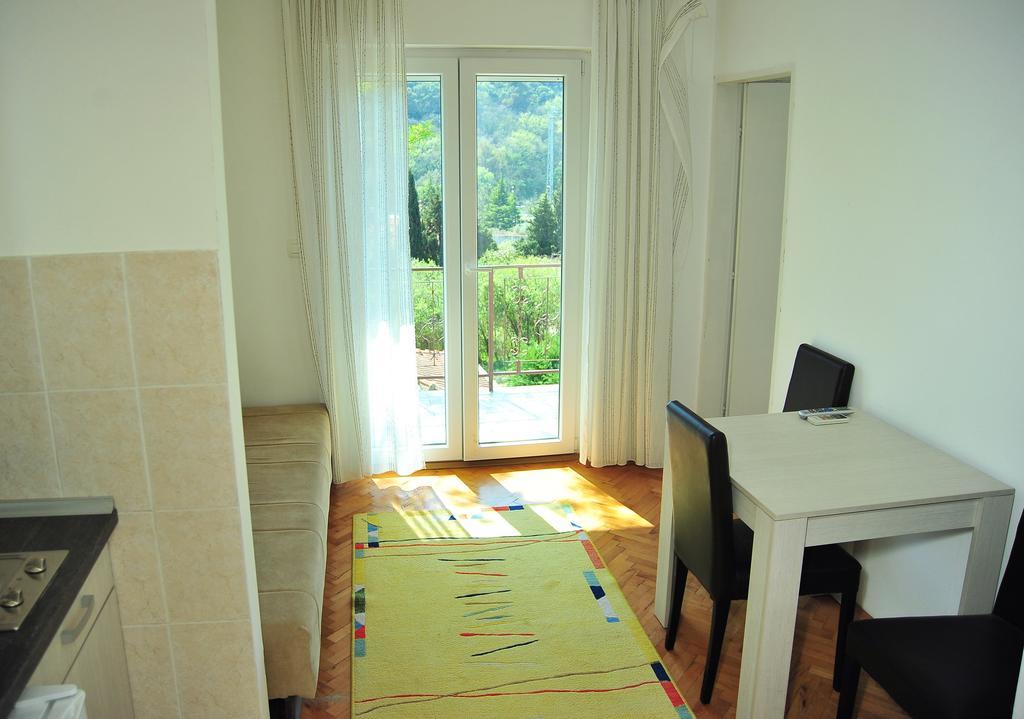 Grejm Family Apartments Petrovac Exterior foto